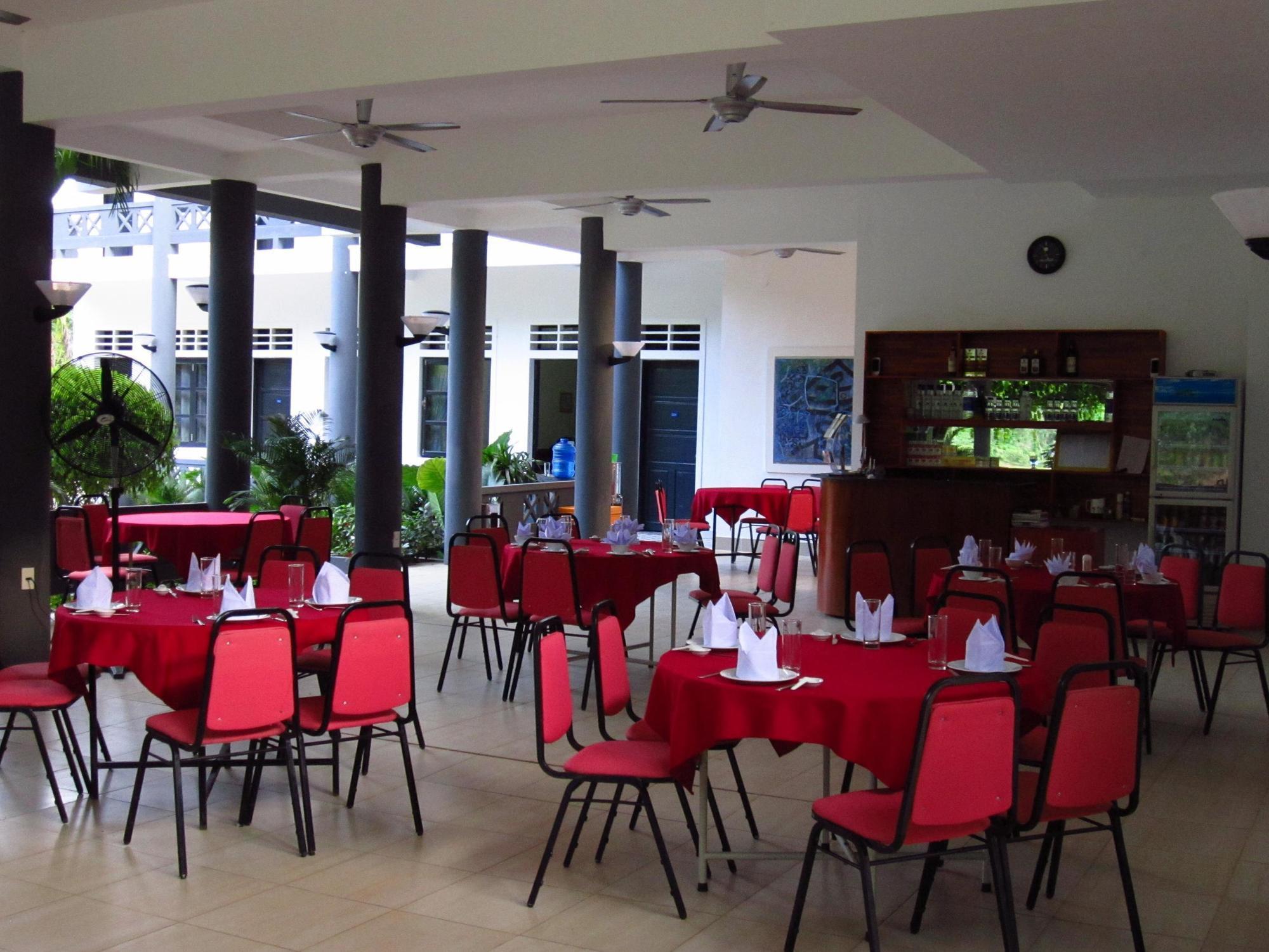 Sai Gon Phong Nha Hotel Dong Hoi Exterior photo